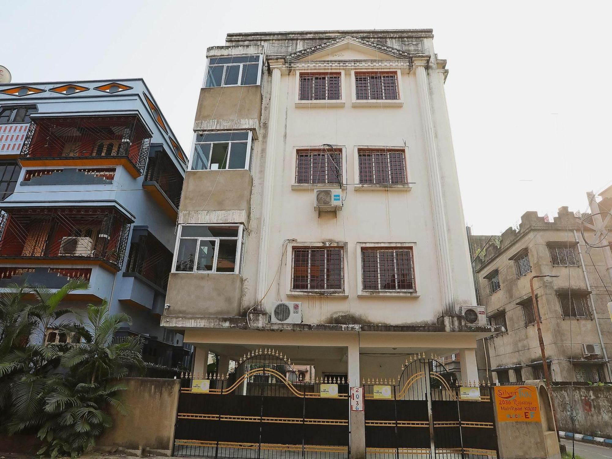 Silver Inn Near Acropolis Mall Kolkata Exterior photo